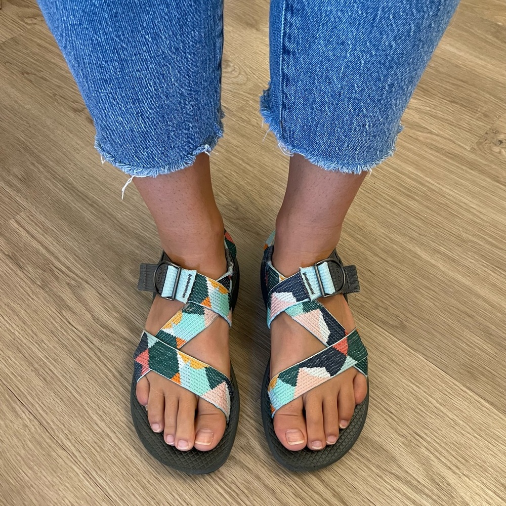 Womens Chacos Size 8